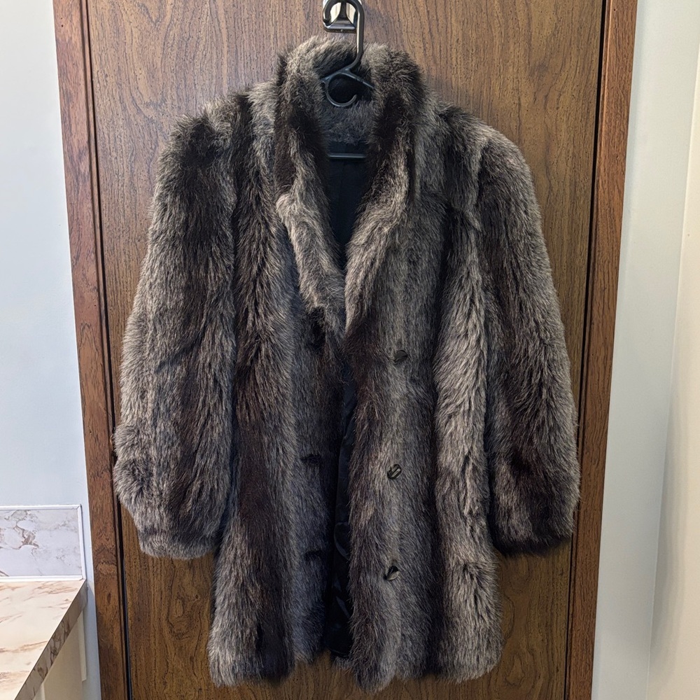 Women's Gray Faux Fur Coat
